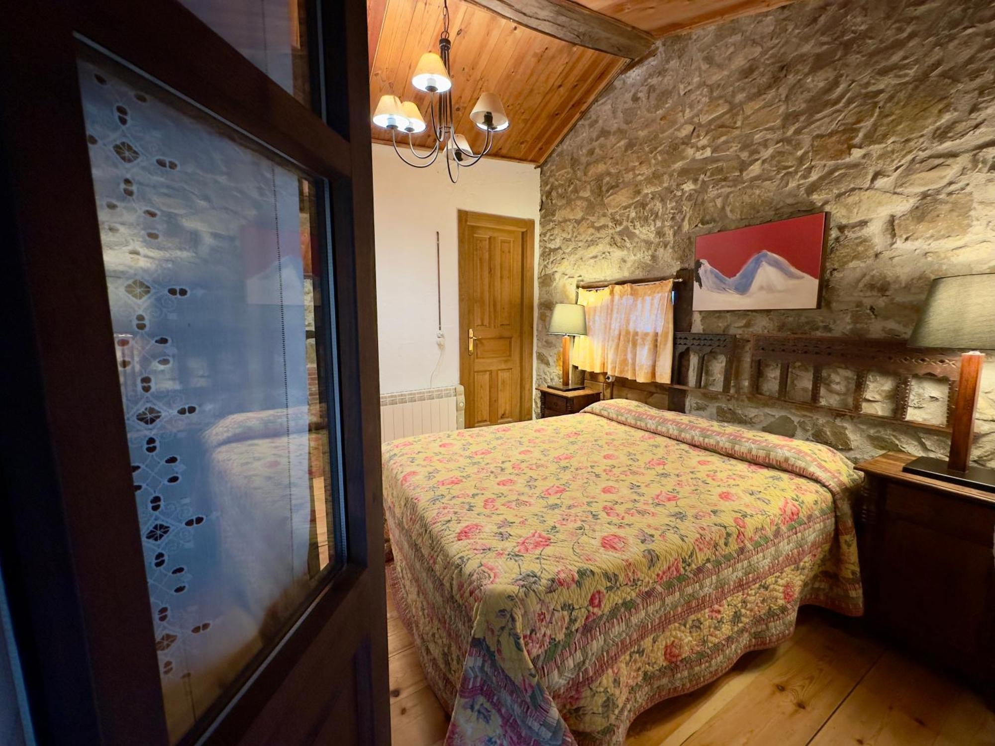 Hotel Palacio De Либардон Экстерьер фото